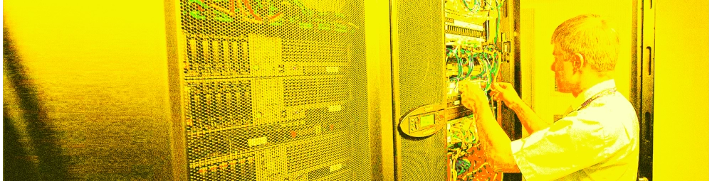 Сравнение программной и аппаратной СХД с тестированием скорости дисковых операций