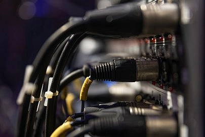 Чем отличается коммутатор от маршрутизатора