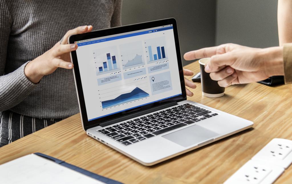 business-presentation-laptop-screen.jpg