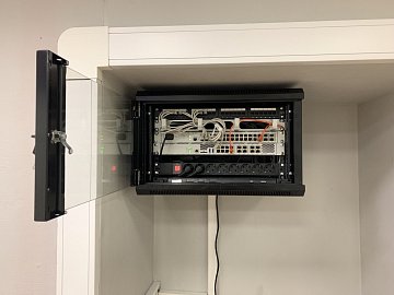 На каком уровне модели OSI работает маршрутизатор